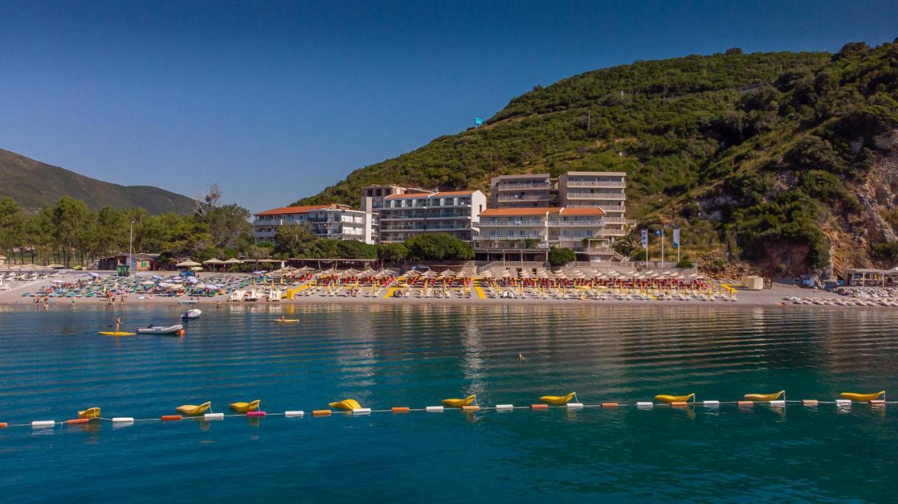 Poseidon The Beach Hotel Budva Bagian luar foto
