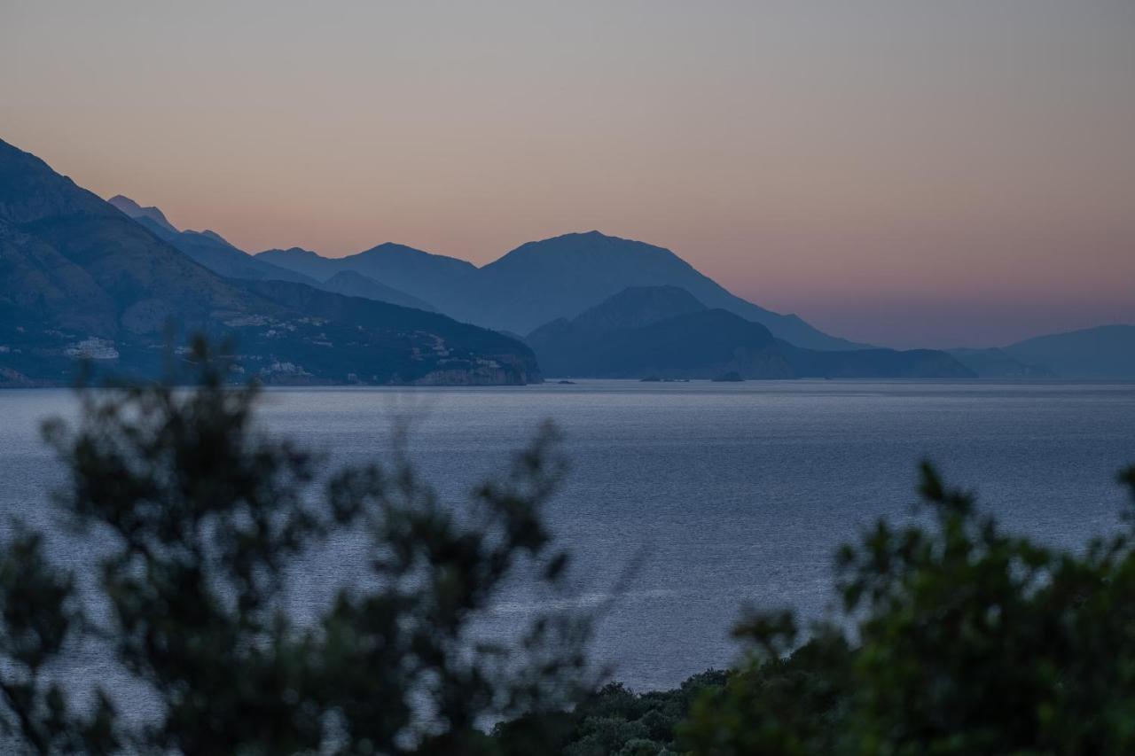 Poseidon The Beach Hotel Budva Bagian luar foto