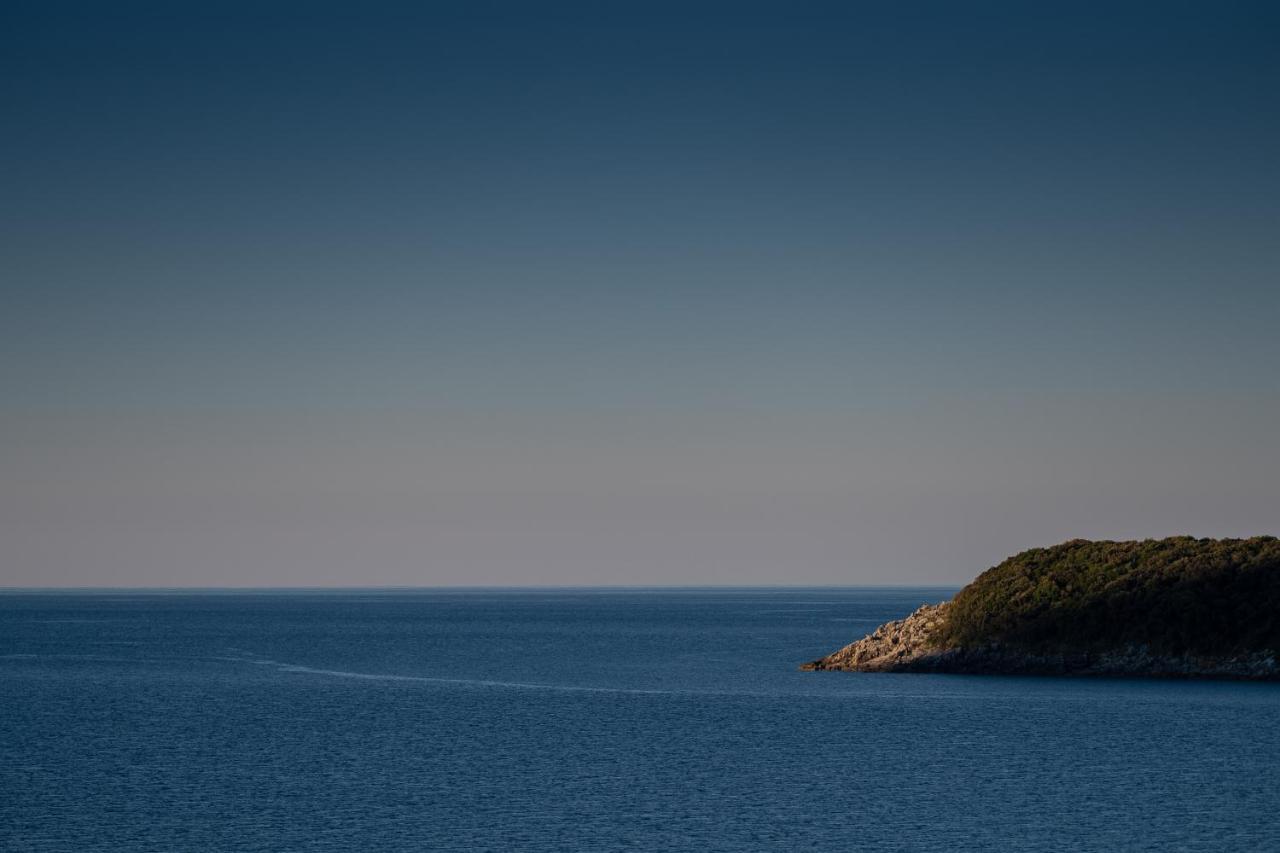 Poseidon The Beach Hotel Budva Bagian luar foto