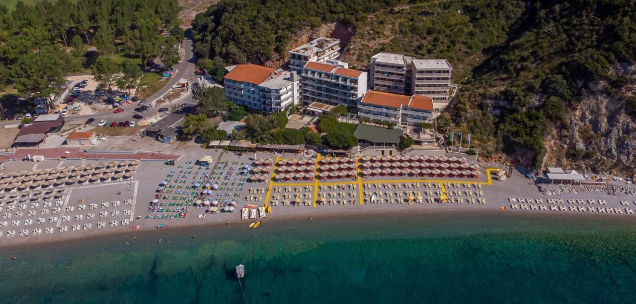 Poseidon The Beach Hotel Budva Bagian luar foto