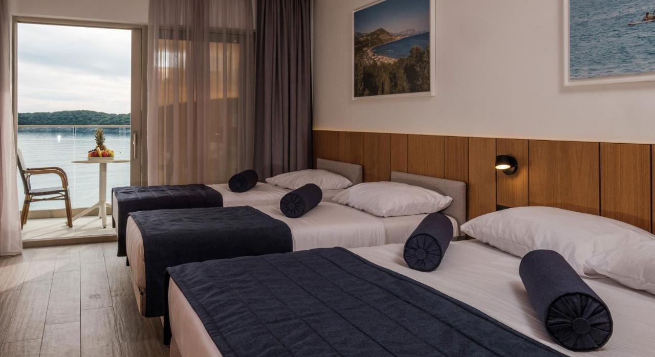 Poseidon The Beach Hotel Budva Bagian luar foto