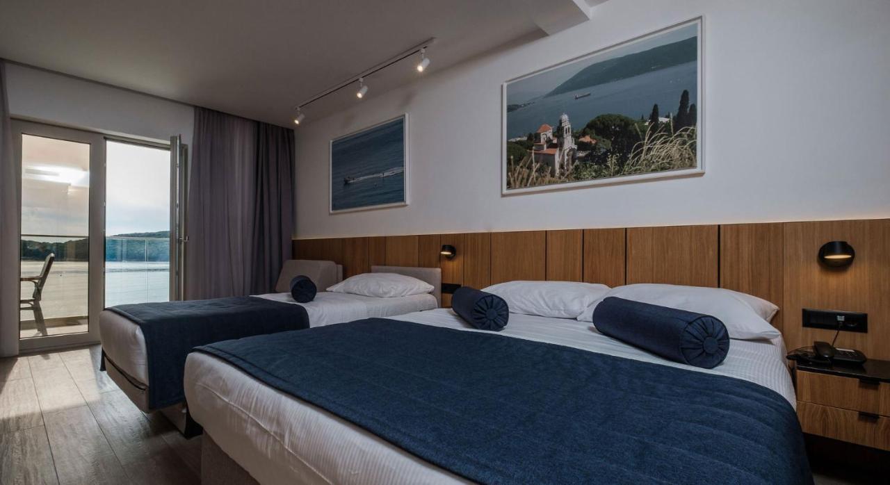 Poseidon The Beach Hotel Budva Bagian luar foto