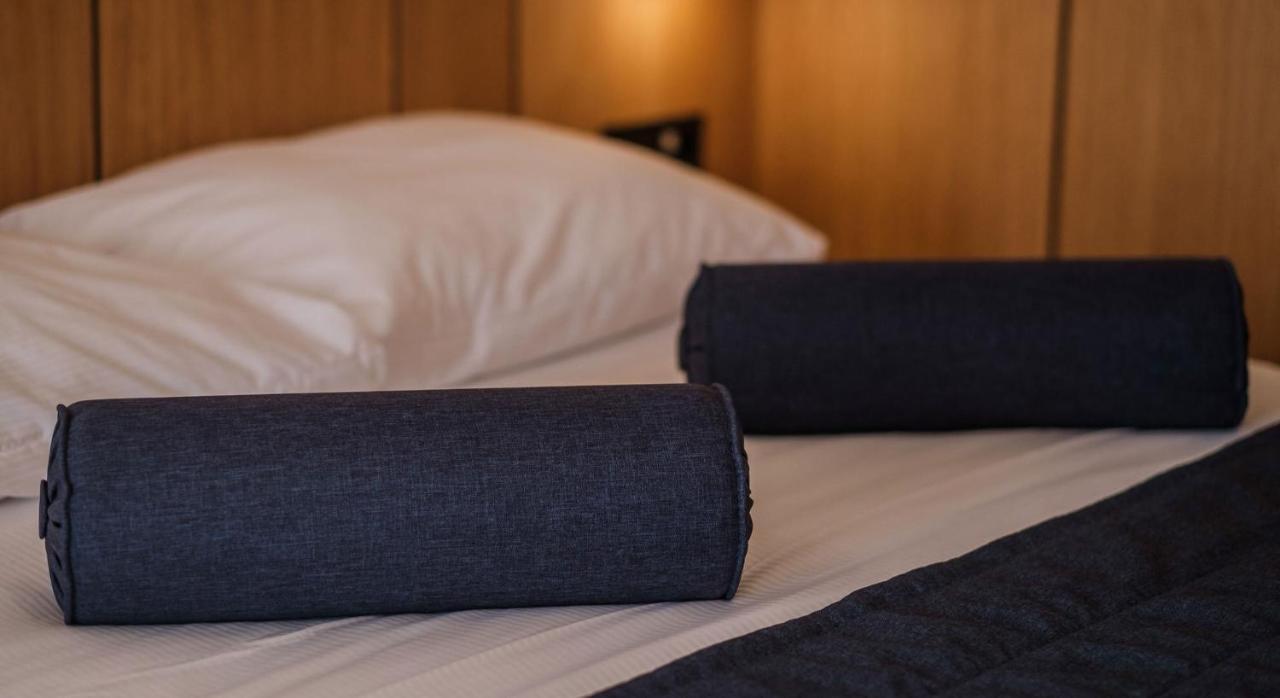 Poseidon The Beach Hotel Budva Bagian luar foto